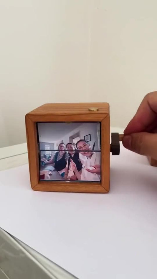 Custom Flip Book Photo Frame, Hand-Crank Wooden Photo Album, creative Gift  (8/16 Photos)